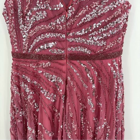Mac Duggal Cap Sleeve Embellished Evening Gown in plum Size 8 - Picture 9 of 16